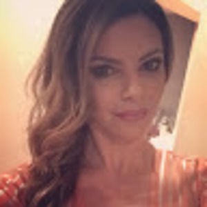 Meet your Posher, Dina